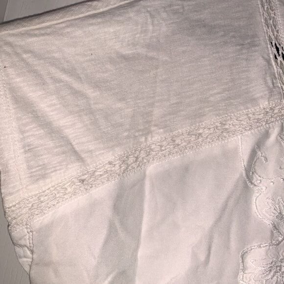 Gloria Vanderbilt Womens White Embroidered V-Neck Top L - Picture 5 of 11